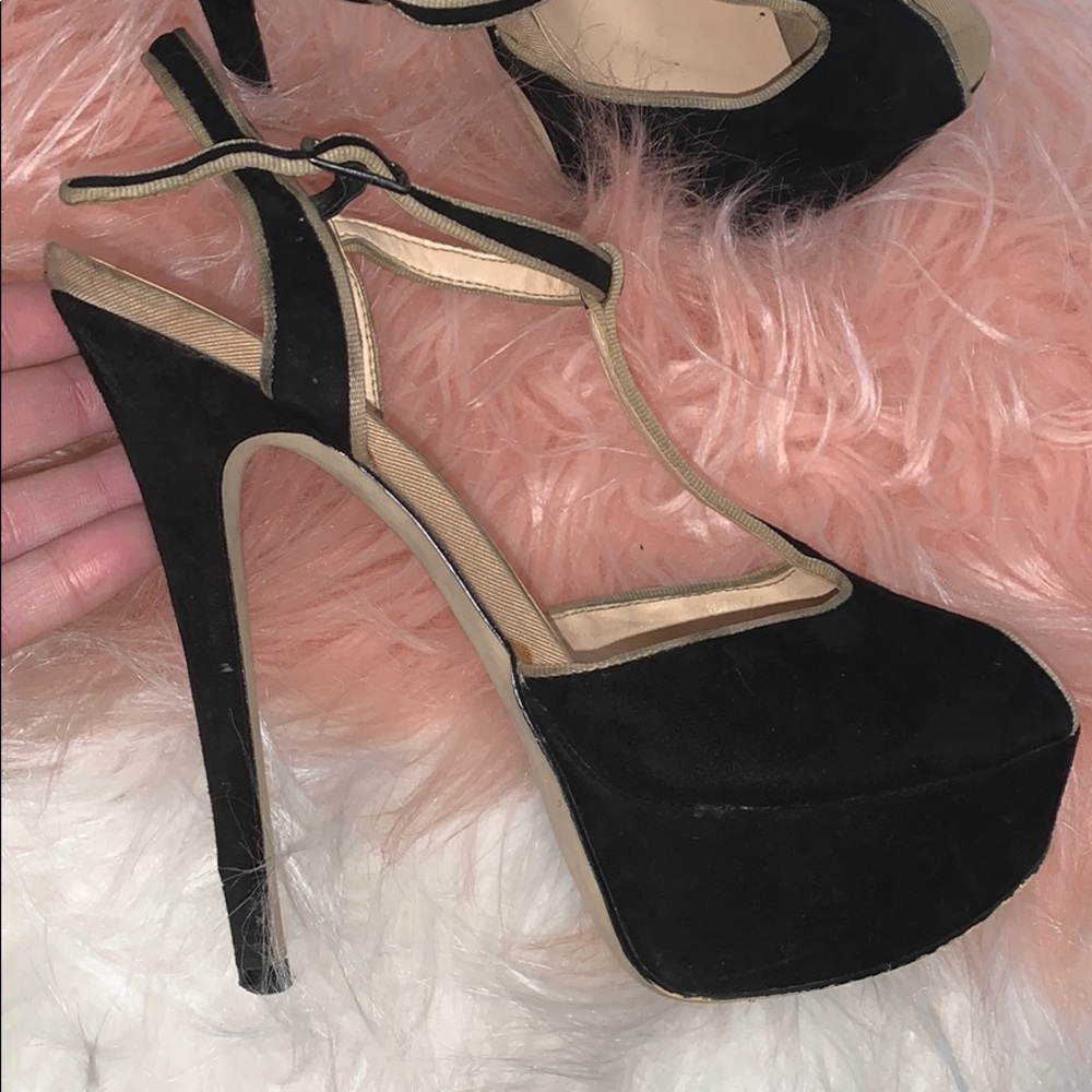 Heels π - Picture 2 of 4